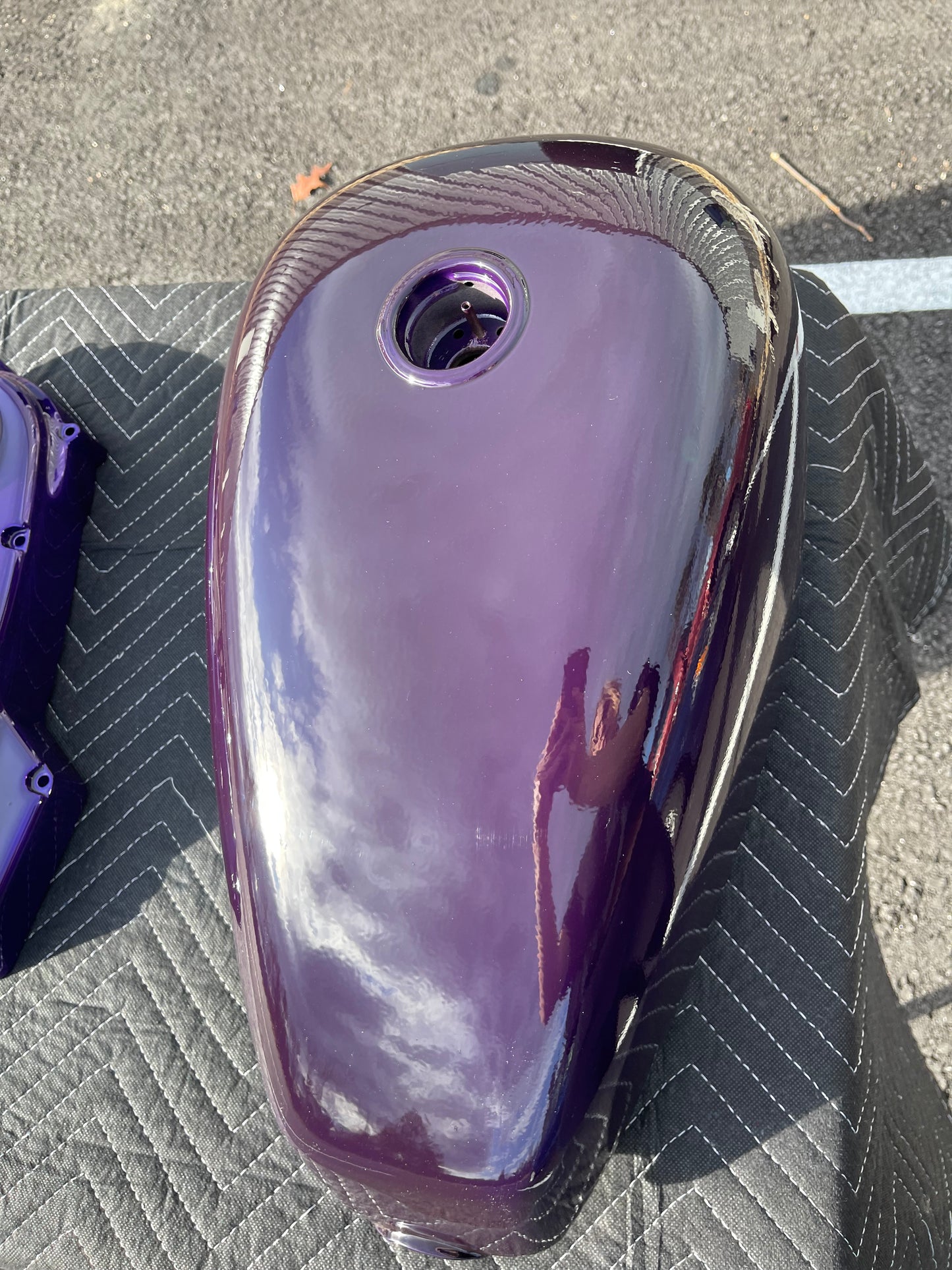 Powder coated tin sets
